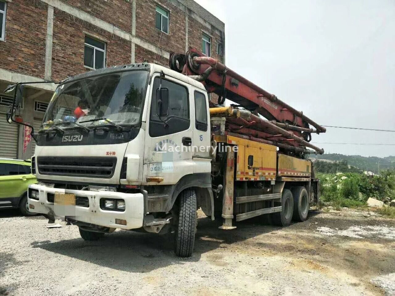 Putzmeister  en el chasis Isuzu bomba de hormigón