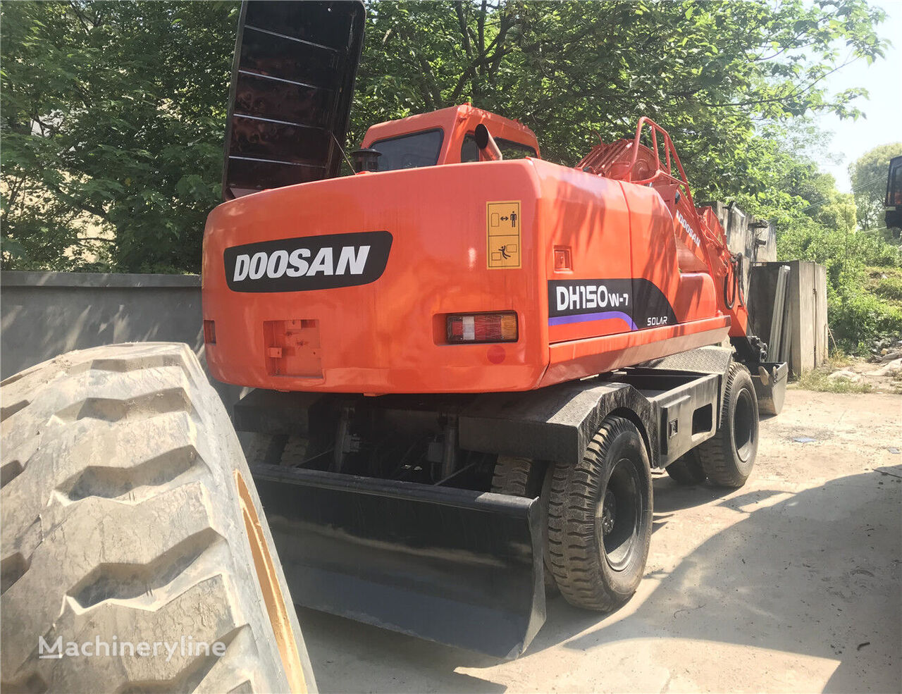 Doosan DH150W excavadora de ruedas