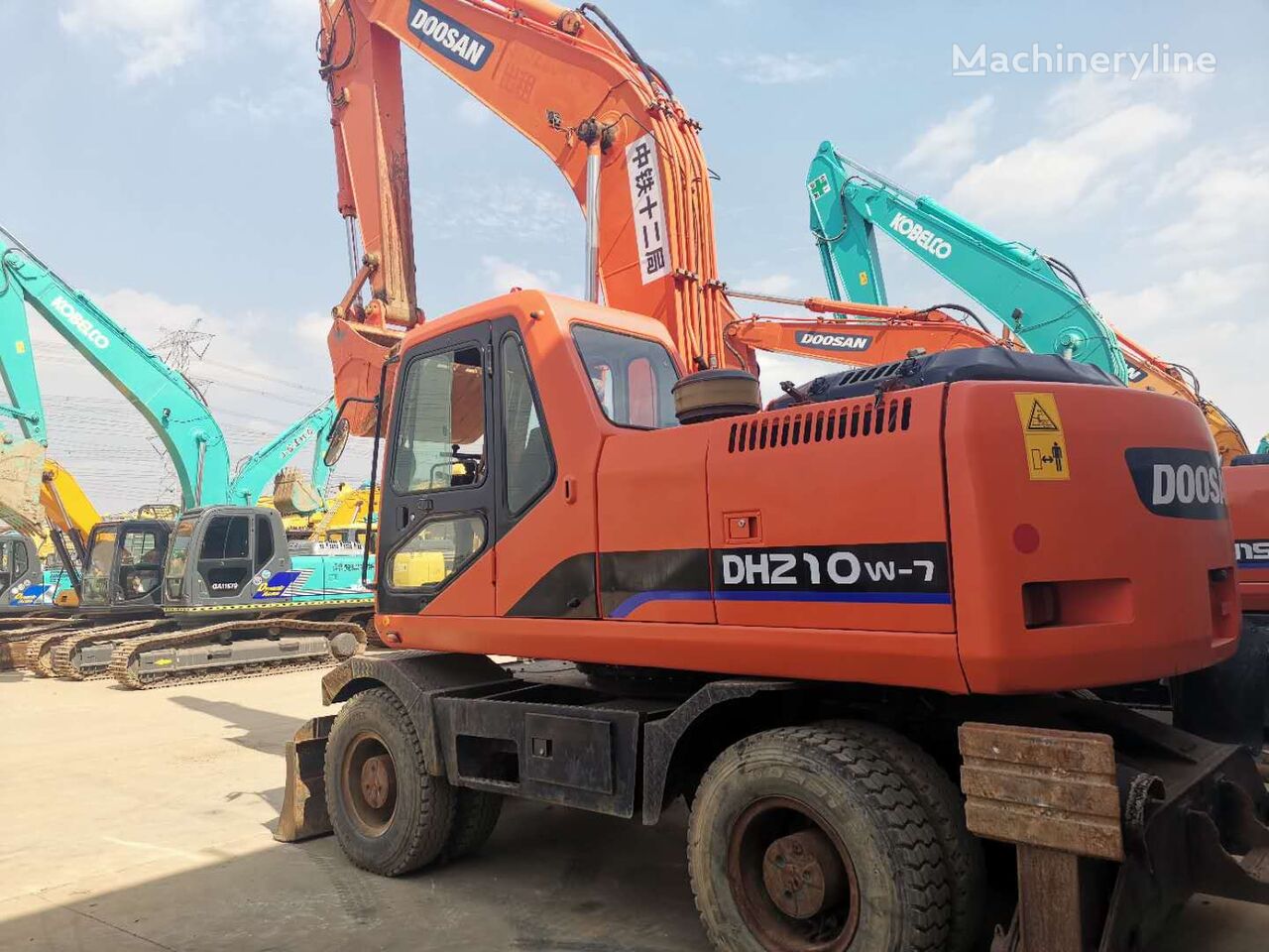 Doosan DH210W excavadora de ruedas
