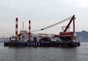 SUMITOMO SKK 500TON FLOATING CRANE(15M3 BUCKET CAPACITY) grúa portuaria